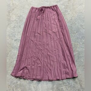 Babette Pleated Maxi Skirt in Mauve Pink - Size Small